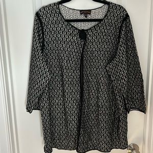 Black & Cream Fly Away Cardigan by Dana Bachman